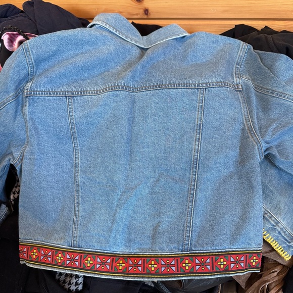 DCC Cropped Embroidered Jean Jacket size Medium - Picture 4 of 4